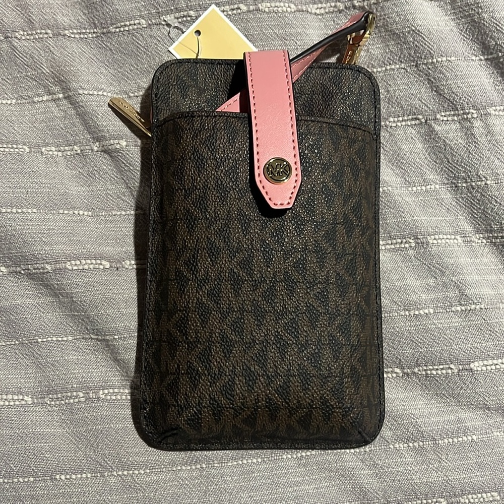 Cross body - Picture 3 of 6